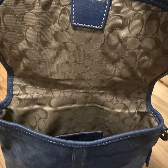 Coach Vintage Blue Suede Crossbody Bag - Picture 8 of 9